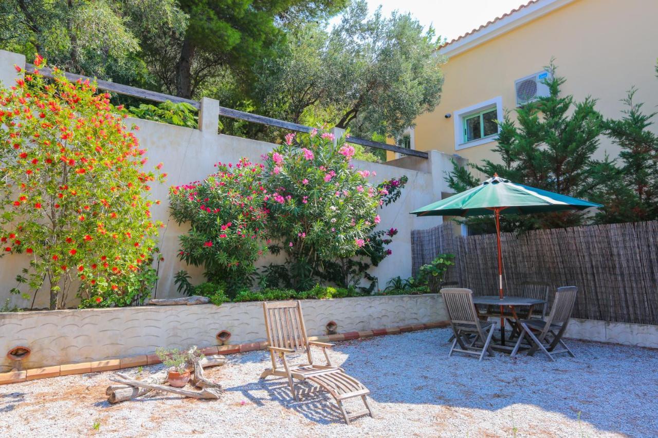 Punta Skiathos Seaview Villa With Pool מראה חיצוני תמונה
