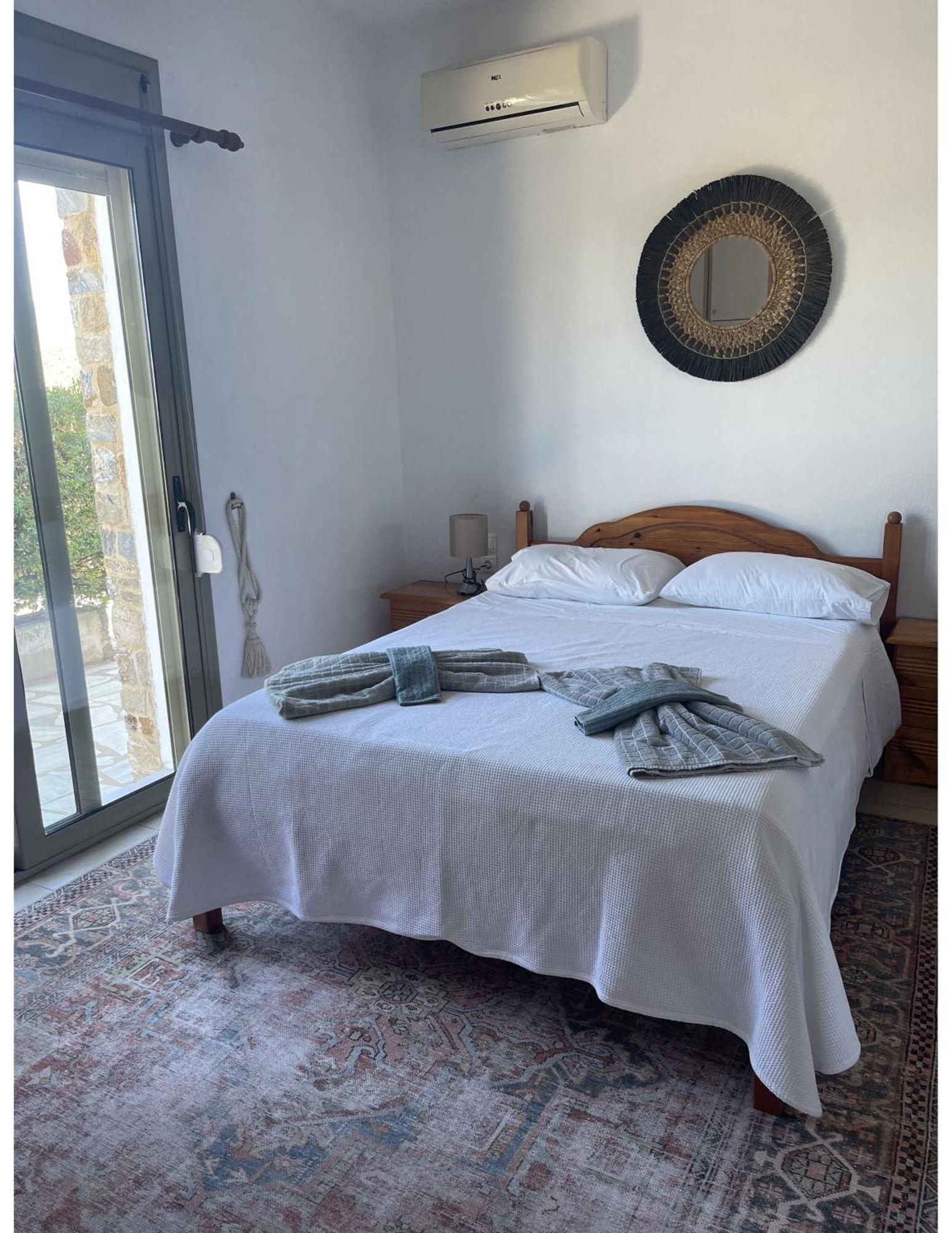 Punta Skiathos Seaview Villa With Pool מראה חיצוני תמונה